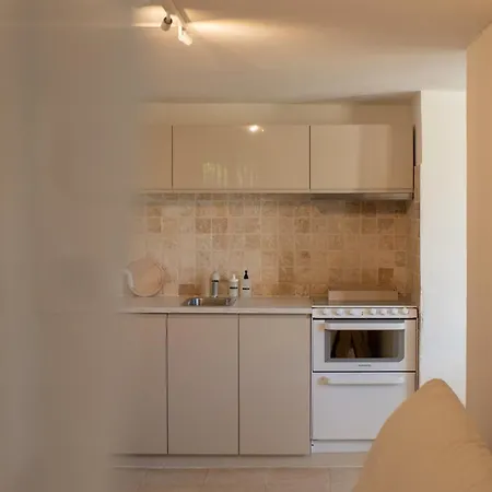 Nous Apartment *